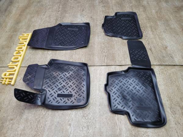 Резиновые коврики в салон Audi Q3 (8U) (2011-2015)